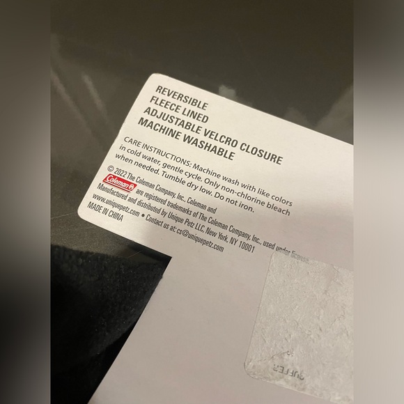 Coleman brand reversible pet puffer jacket coat  size Large new with tags NWT - Picture 4 of 7